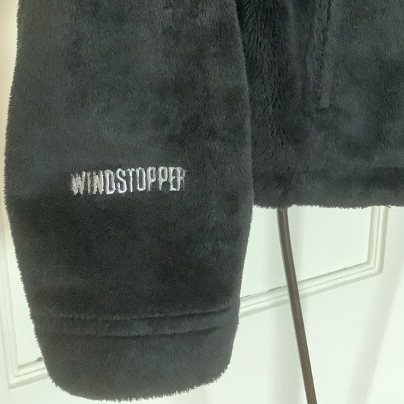 Mountain Hardwear Windstopper Fleece Jacket - Picture 6 of 10